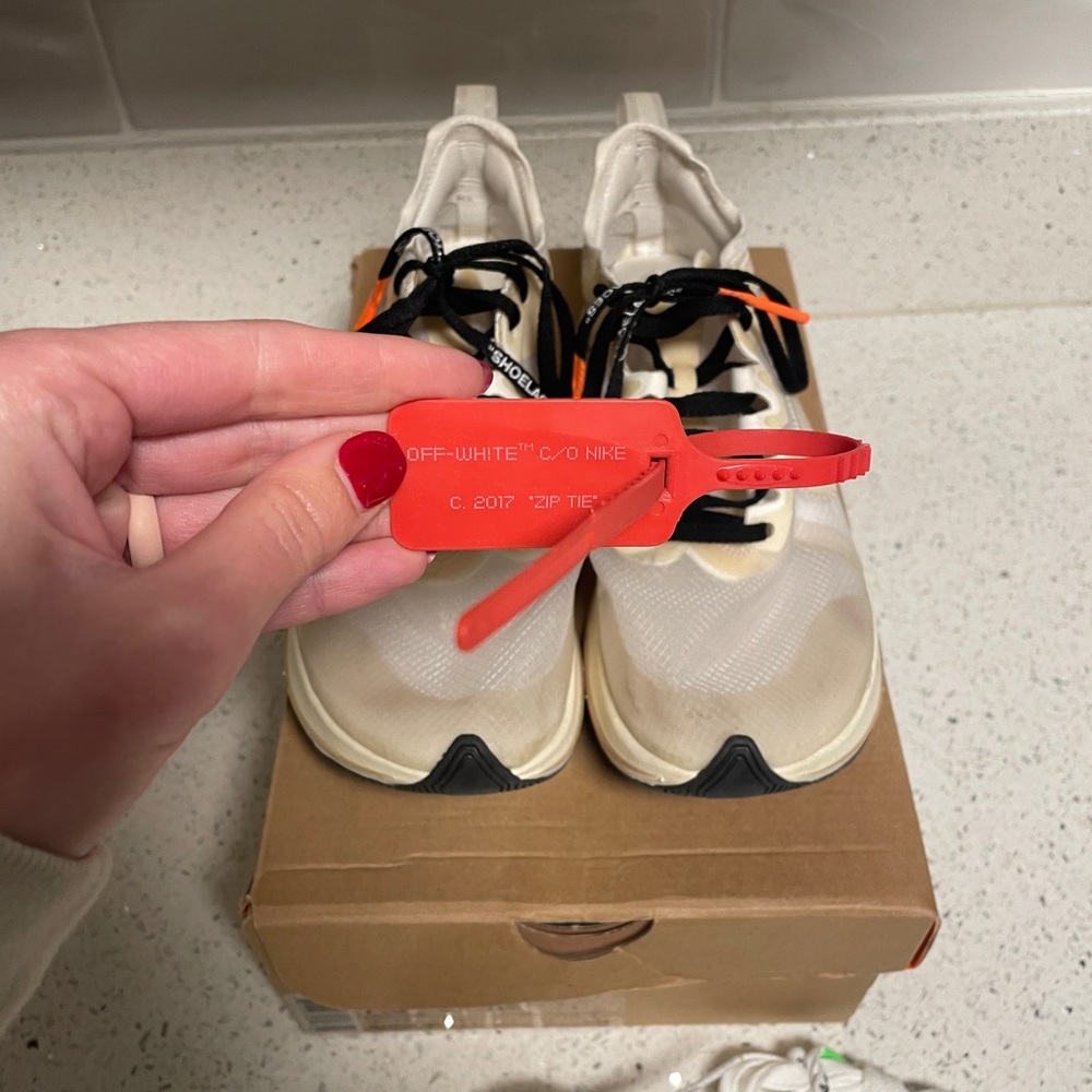 Nike Off-White x Zoom Fly The 10 - Picture 10 of 12
